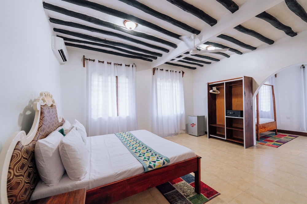 Family Room, Multiple Beds, Non Smoking, Garden View photo 3