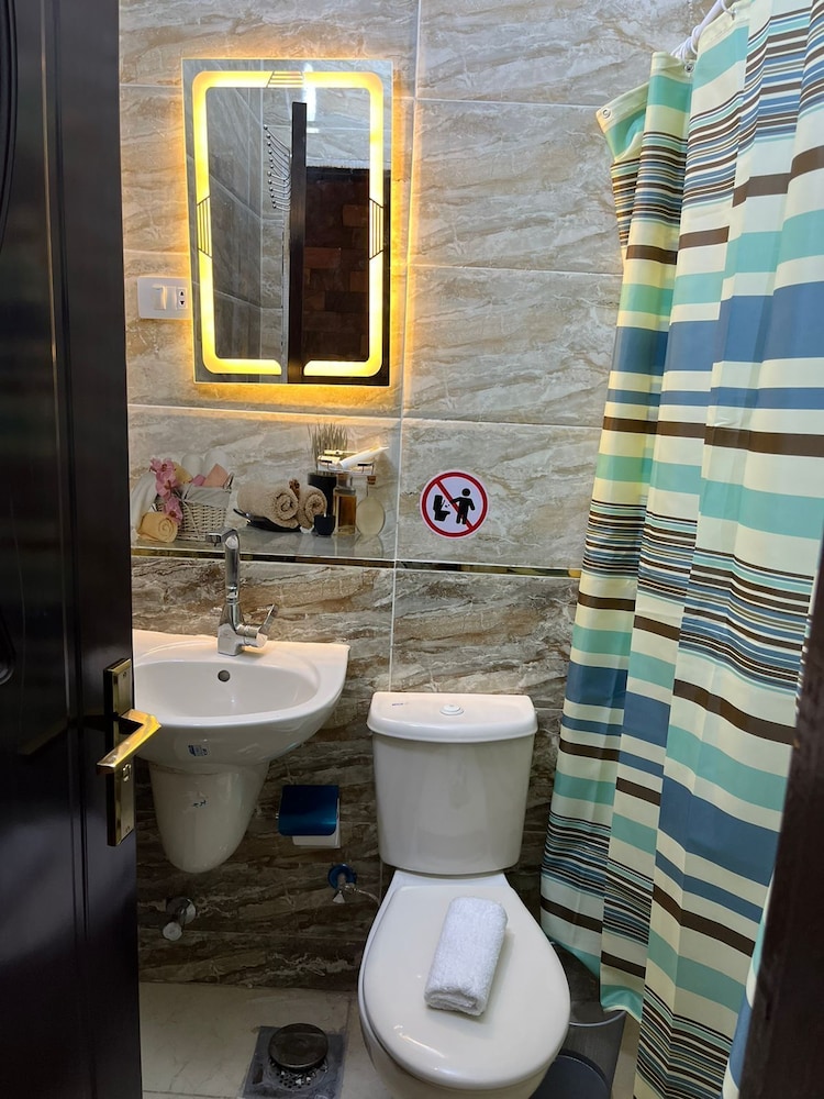 Deluxe Twin Room photo 2