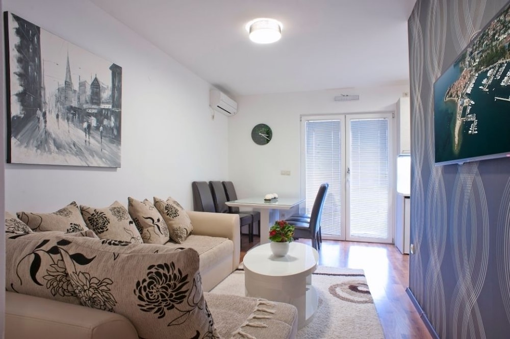 Apartment, 2 Bedrooms, Terrace, Sea View photo 1