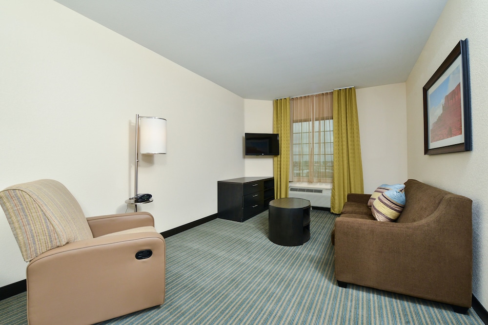 Suite, 1 Bedroom photo 2