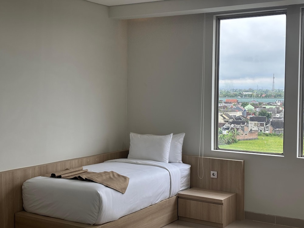 Standard Single Room, Bathtub Grab Bars, City View photo 1