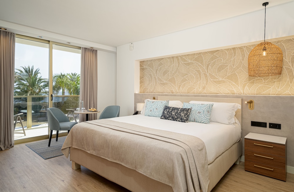 Superior Room - Photo 1