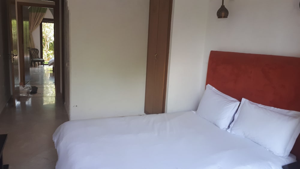Luxury Villa, 3 Bedrooms photo 2