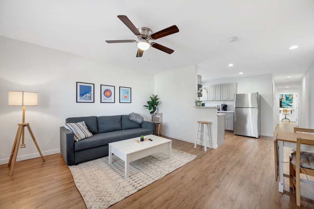 Signature Apartment photo 1