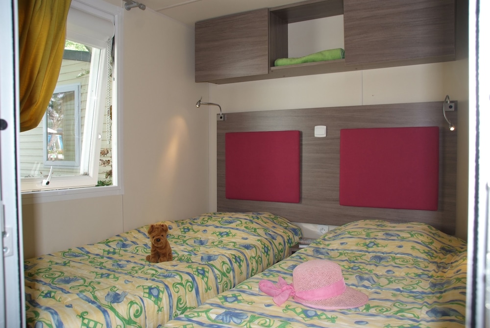 Mobile Home, 3 Bedrooms (Bahamas) photo 1