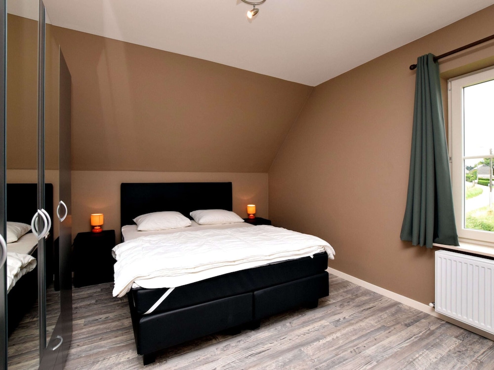 Classic House, Multiple Bedrooms photo 2