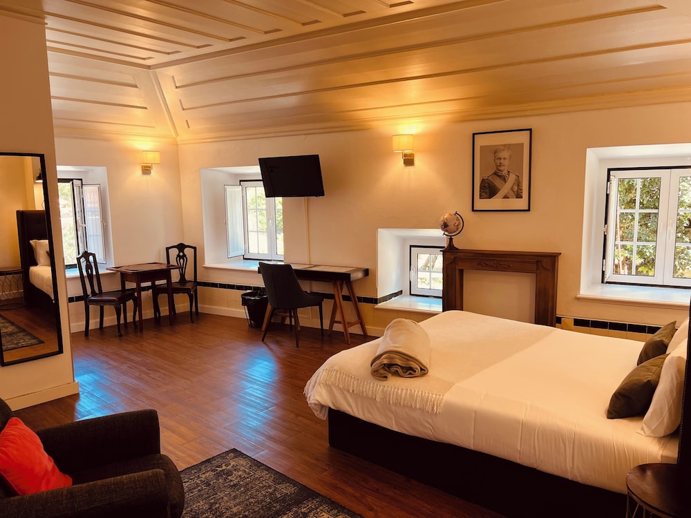 Suite - Photo 8