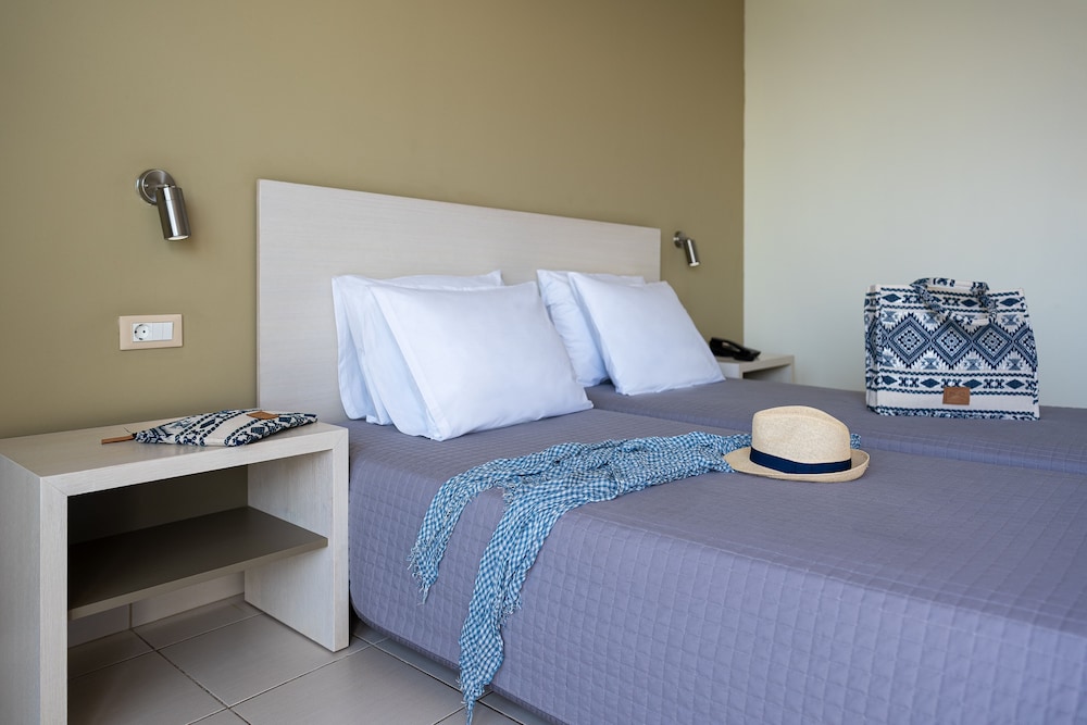 Superior Double or Twin Room, Sea View