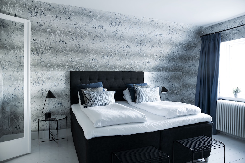 Exclusive Suite, 1 King Bed with Sofa bed, Balcony photo 1