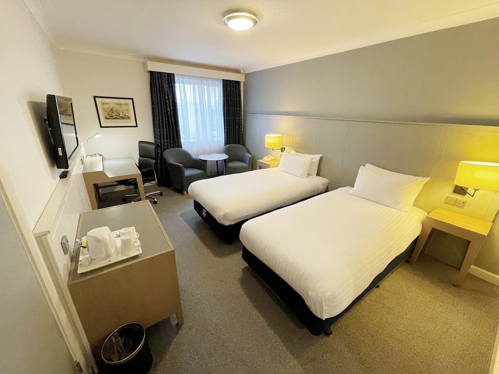 Standard Room, 2 Twin Beds - Photo 2