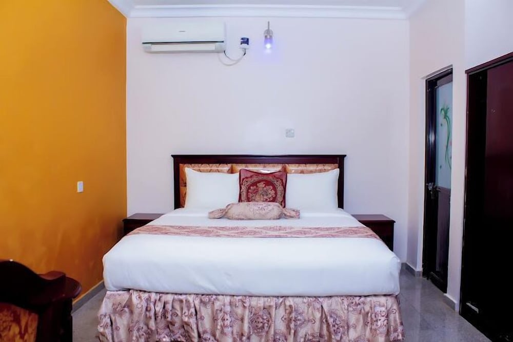 Deluxe Room, Balcony, City View photo 1