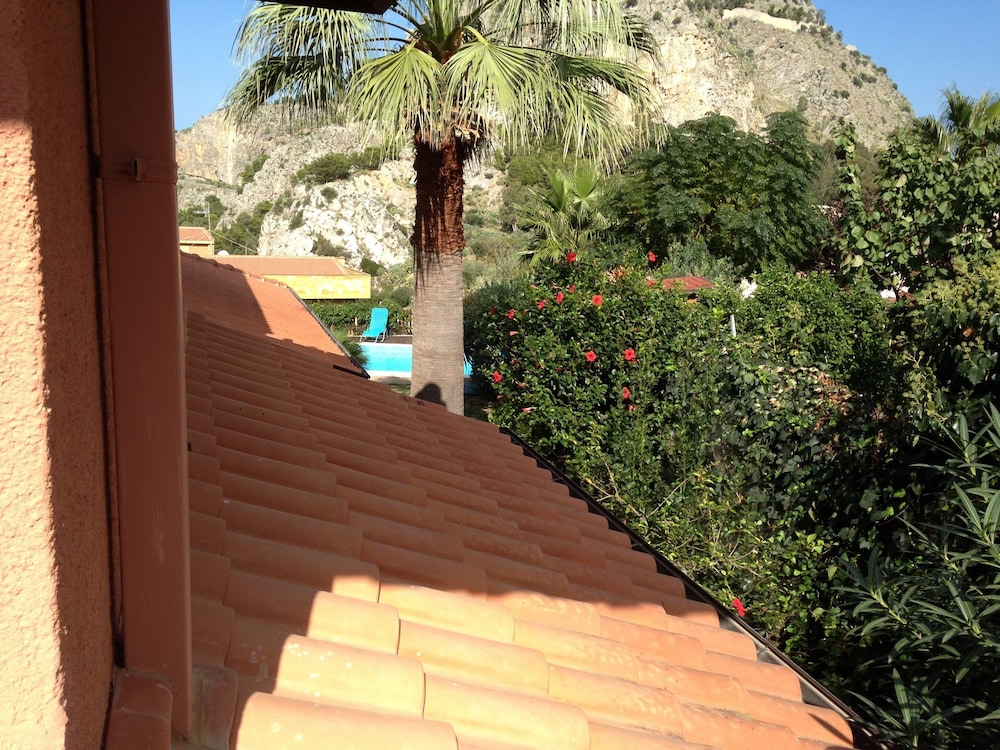 Twin Room, Garden View (Filicudi) photo 3