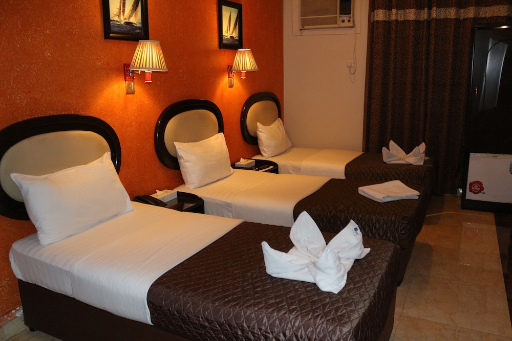 Standard Quadruple Room, Smoking, City View photo 2