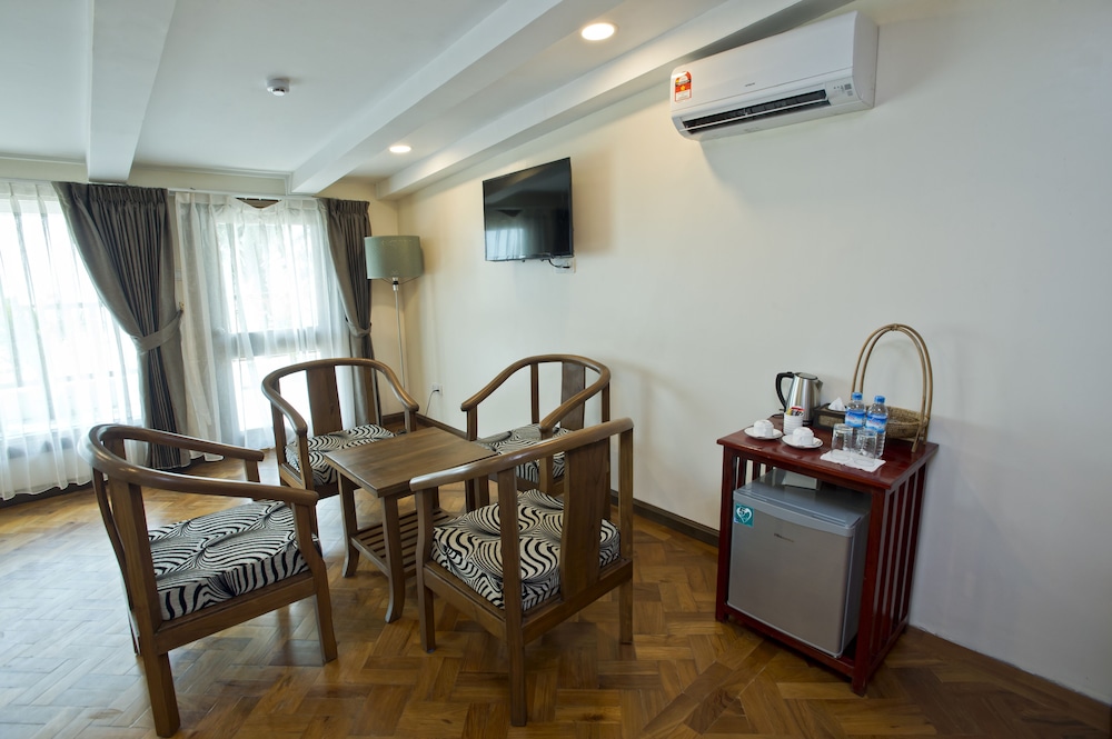 Presidential Suite photo 2