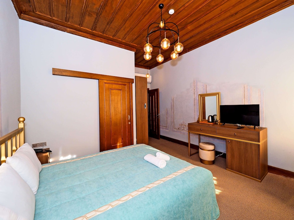 Grand Room photo 2