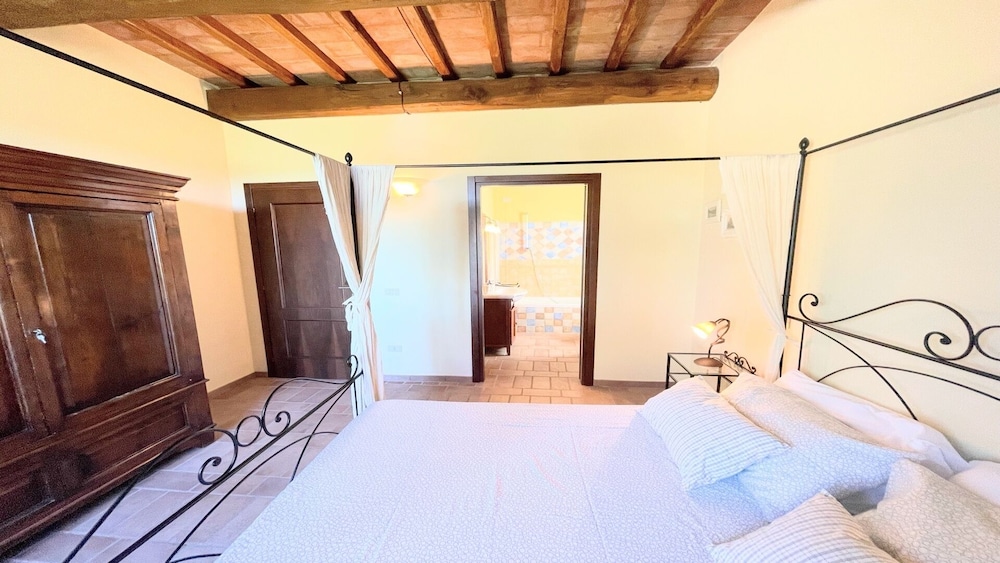 Villa, 5 Bedrooms, Smoking, Private Pool