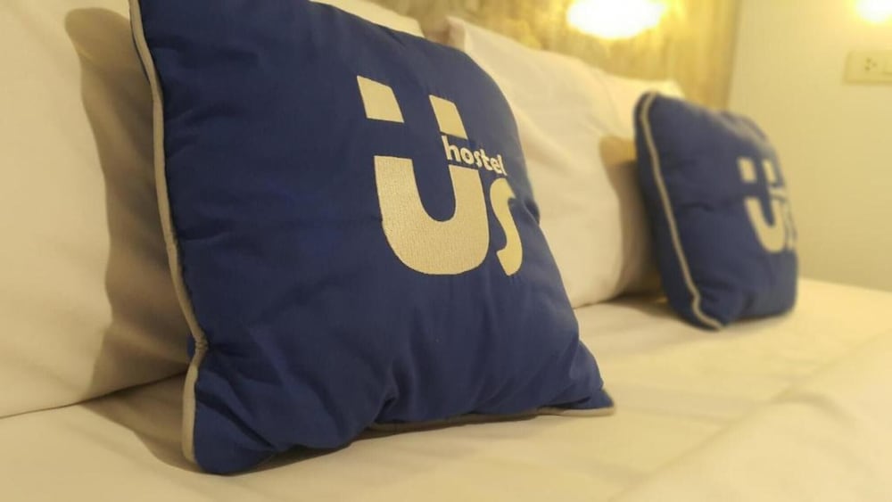 Deluxe Room, 1 King Bed, Private Bathroom photo 3