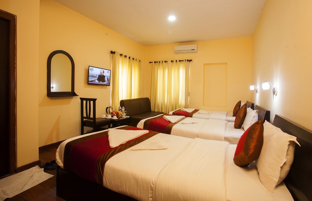 Deluxe Triple Room, 3 Bedrooms, Private Bathroom, City View