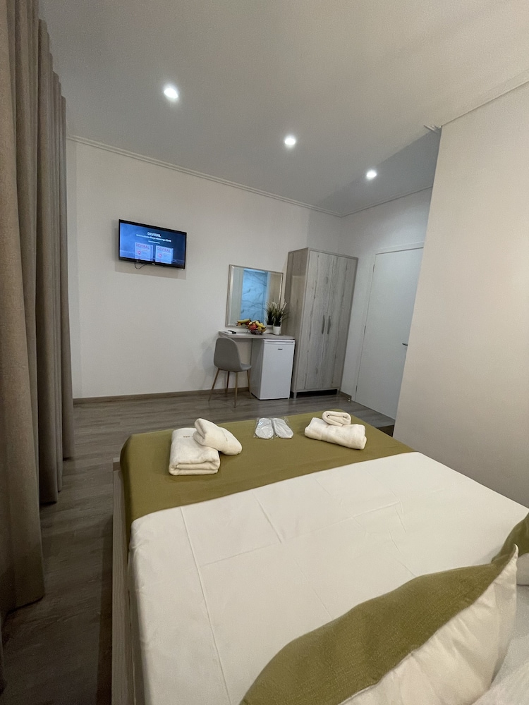 Deluxe Double or Twin Room with Balcony photo 1