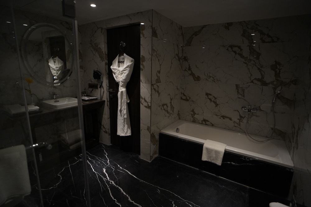 Executive Room photo 2