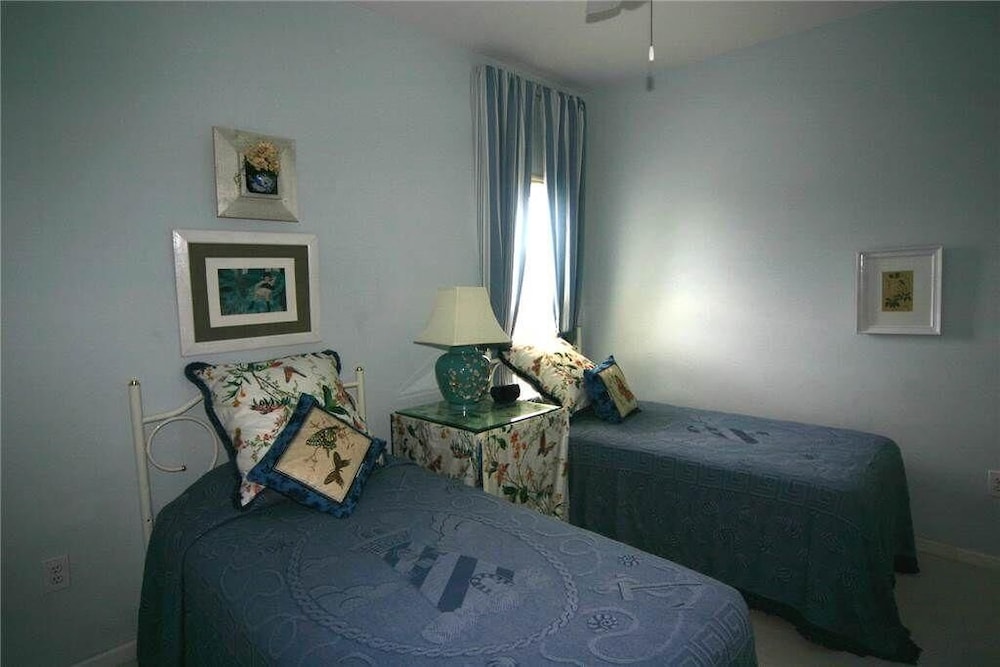 House, Multiple Beds (Cupola House) photo 3
