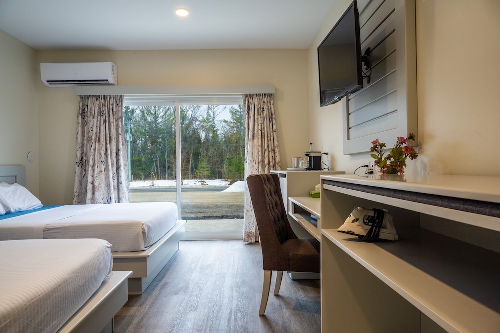 Room, 2 Queen Beds