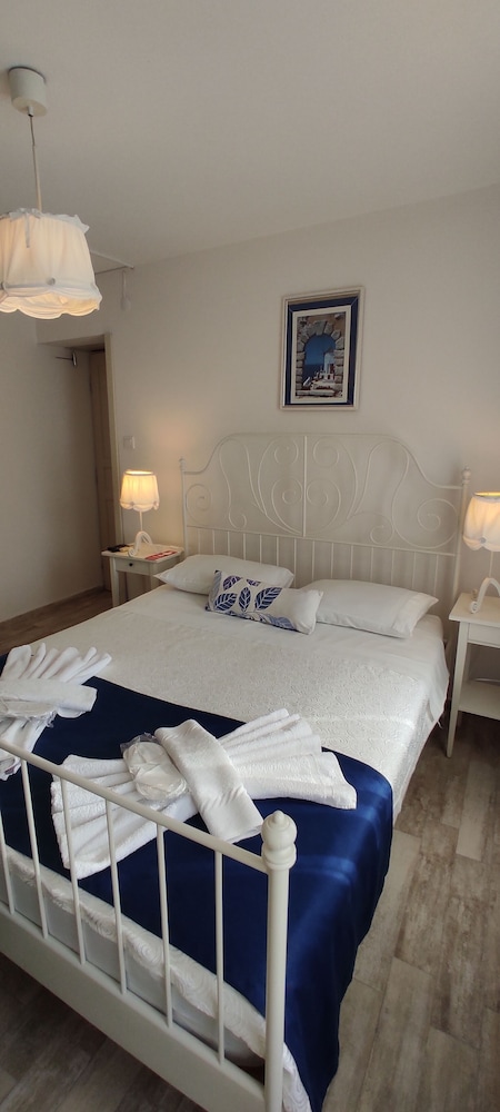 Standard Double Room photo 3