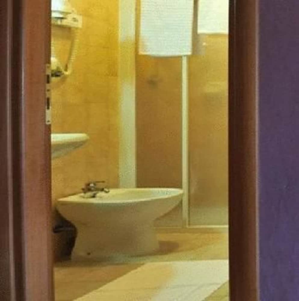 Triple Room - Photo 5