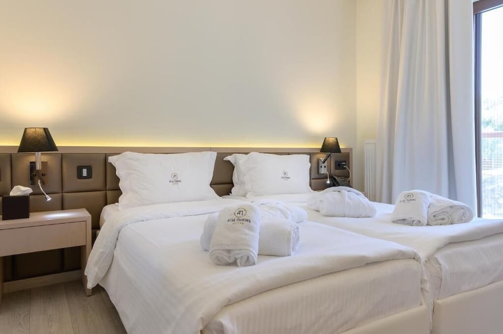 Deluxe Double or Twin Room, Courtyard View photo 1