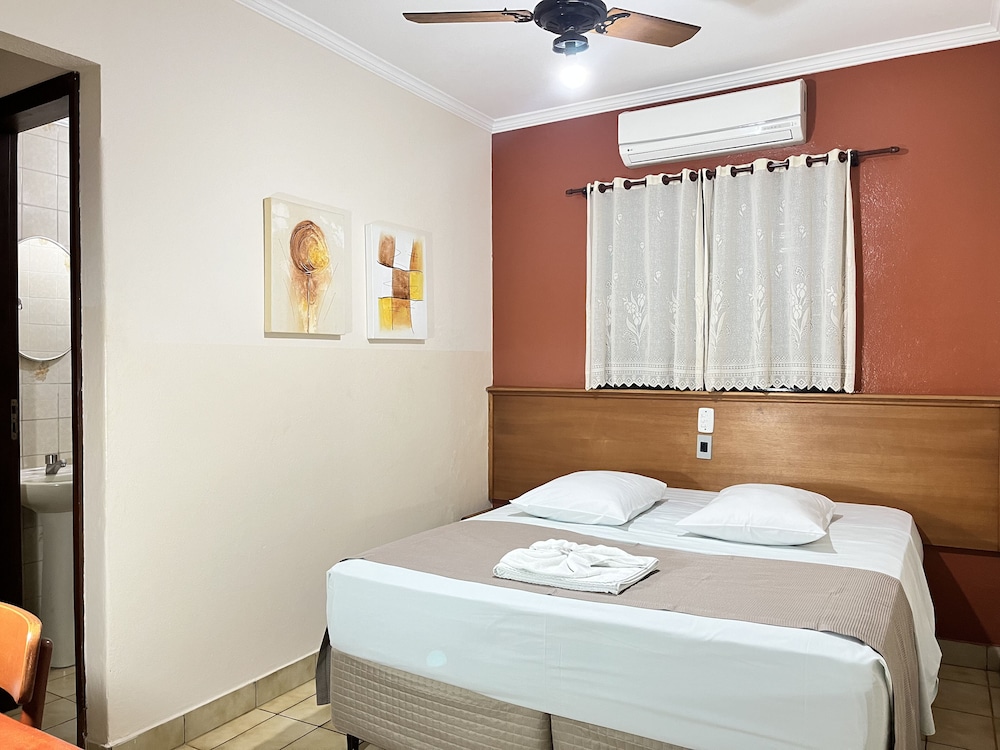 Standard Double Room - Photo 4