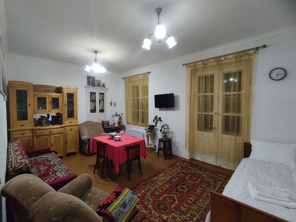 Family Apartment photo 3