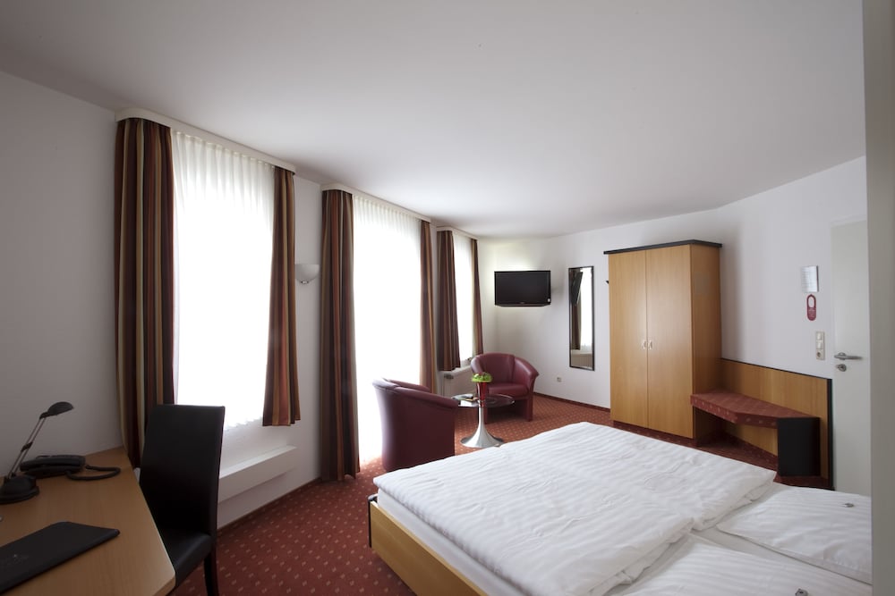 Single Room, 1 Twin Bed photo 3