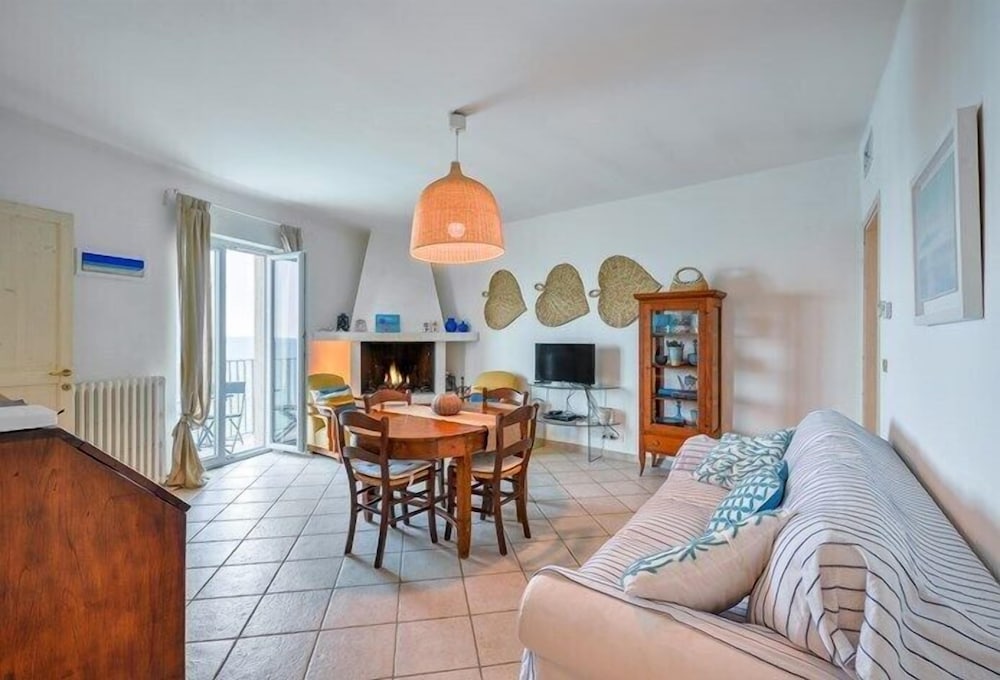 Basic Suite, 1 Bedroom, City View (Azzurra), photo 6