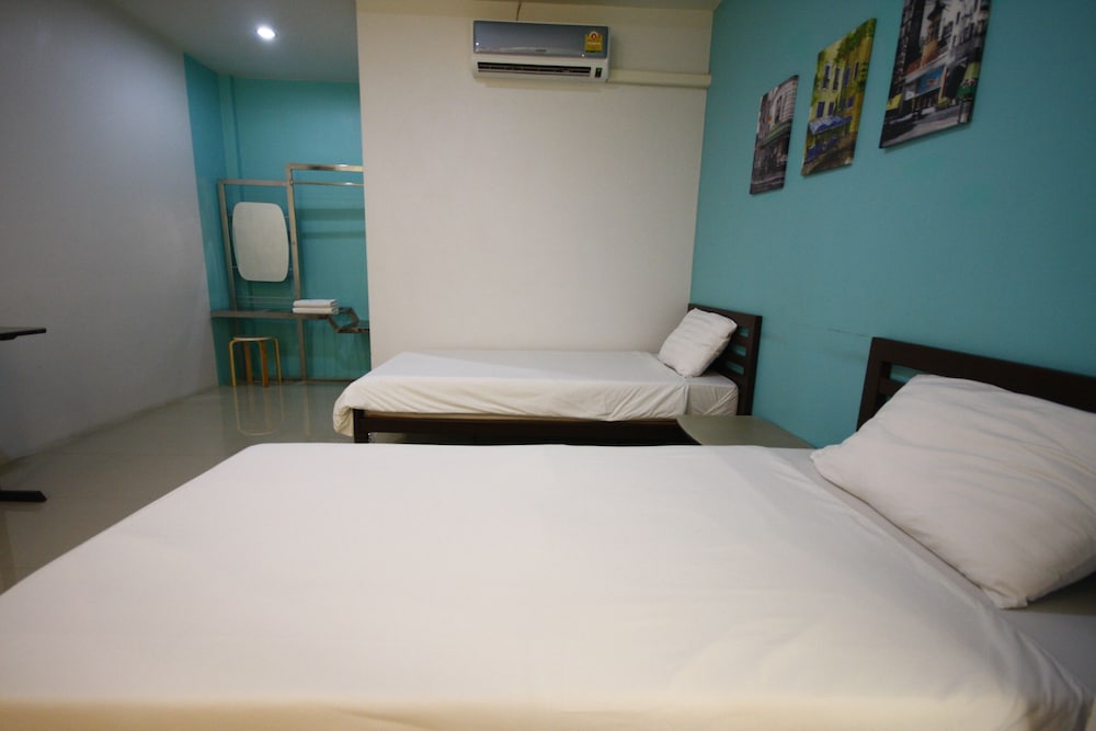 Standard Twin Room photo 3