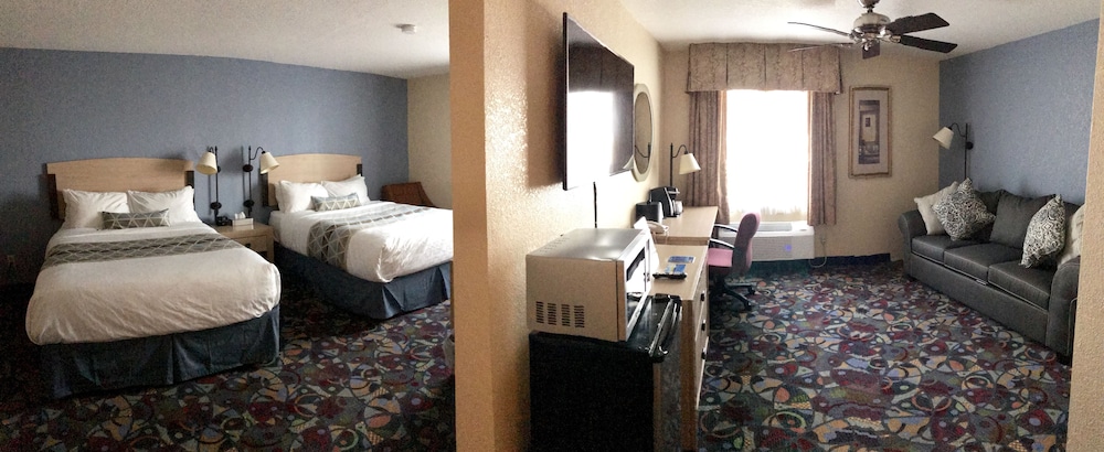 Studio Suite, 2 Queen Beds, Accessible, Non Smoking (Tub w/ Grab Bars)