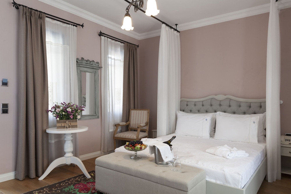 Deluxe Room ( bay window ) photo 2