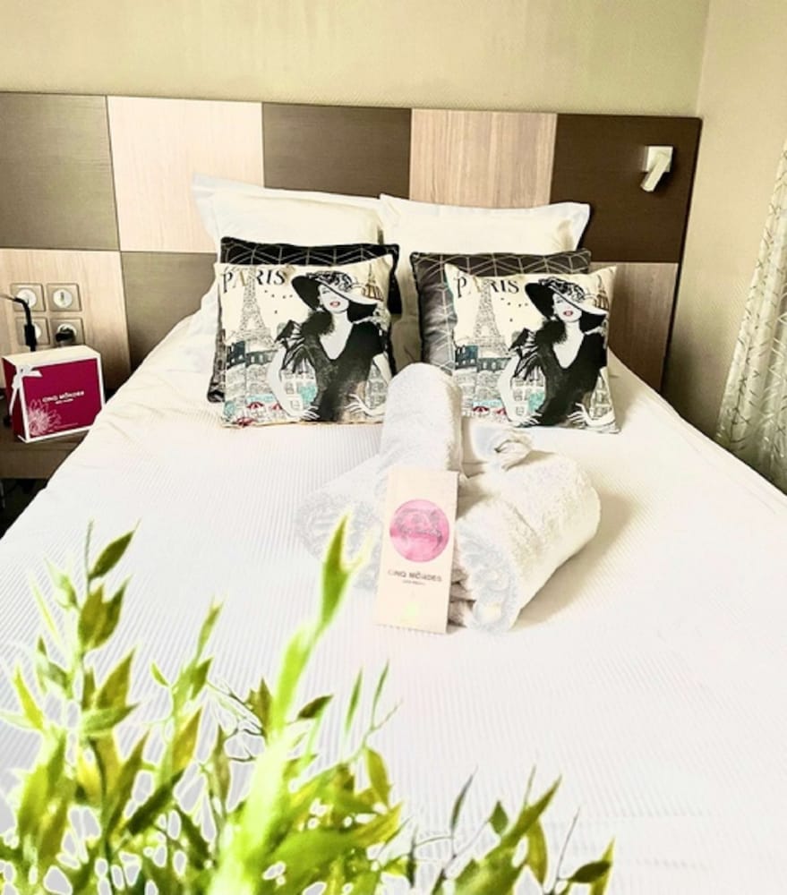 Standard Room, 1 Double Bed - Photo 4