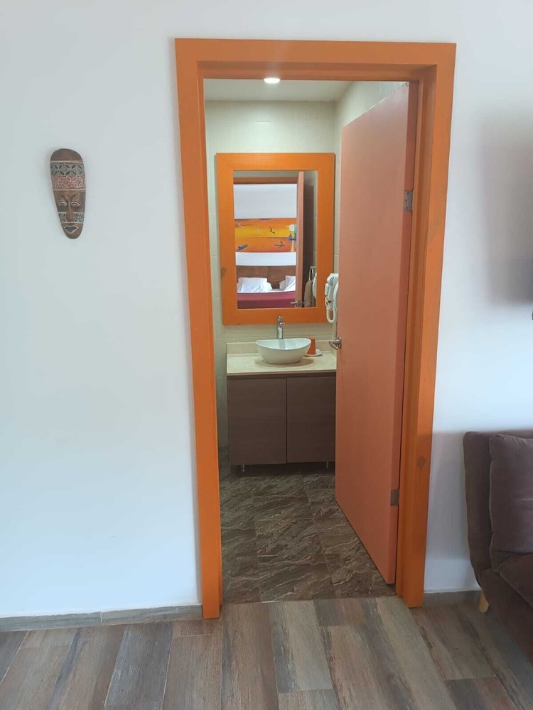 Senior Double Room, 1 Bedroom, Balcony, Partial Ocean View photo 3