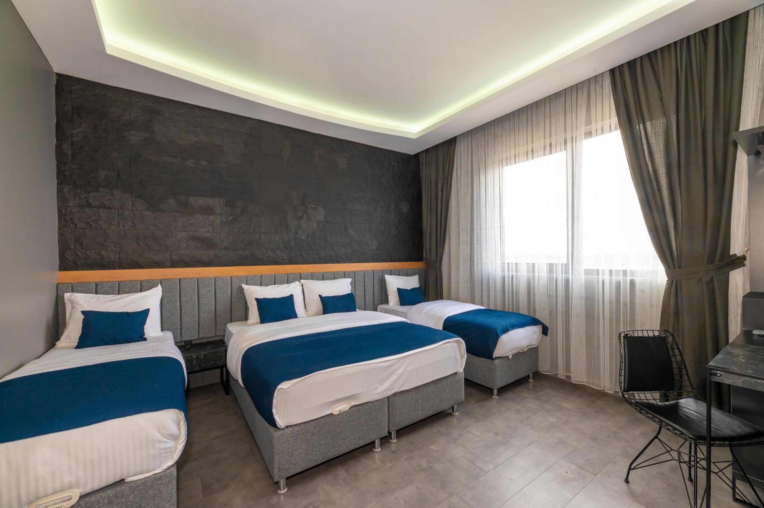 Comfort Quadruple Room - Photo 4