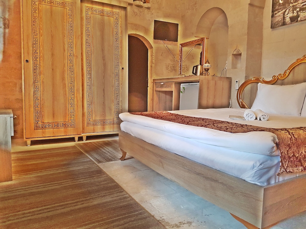 Double Room (Diamond) photo 2