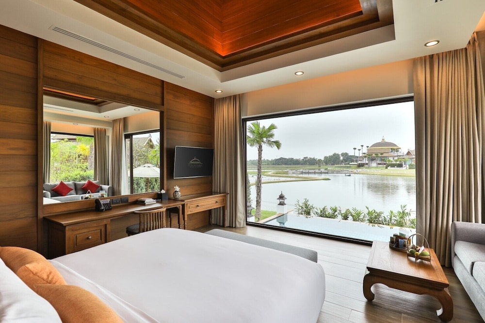 Luxury Double Room, 1 King Bed, Non Smoking - Photo 1