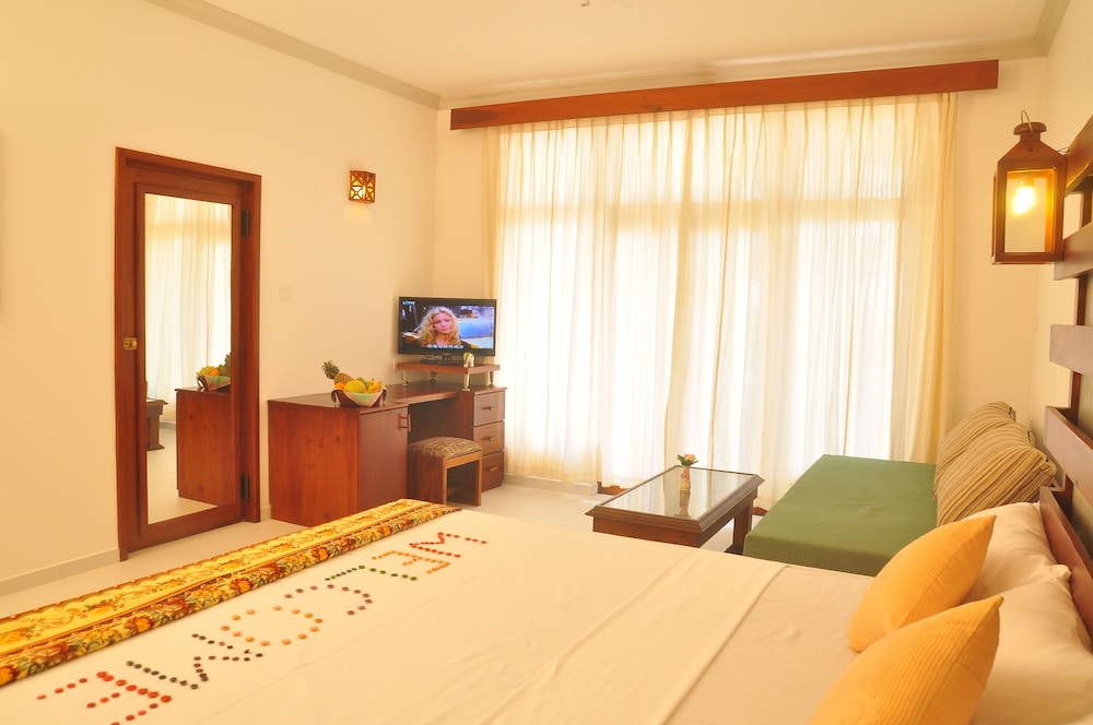 Interconnecting Room (Sea View)
