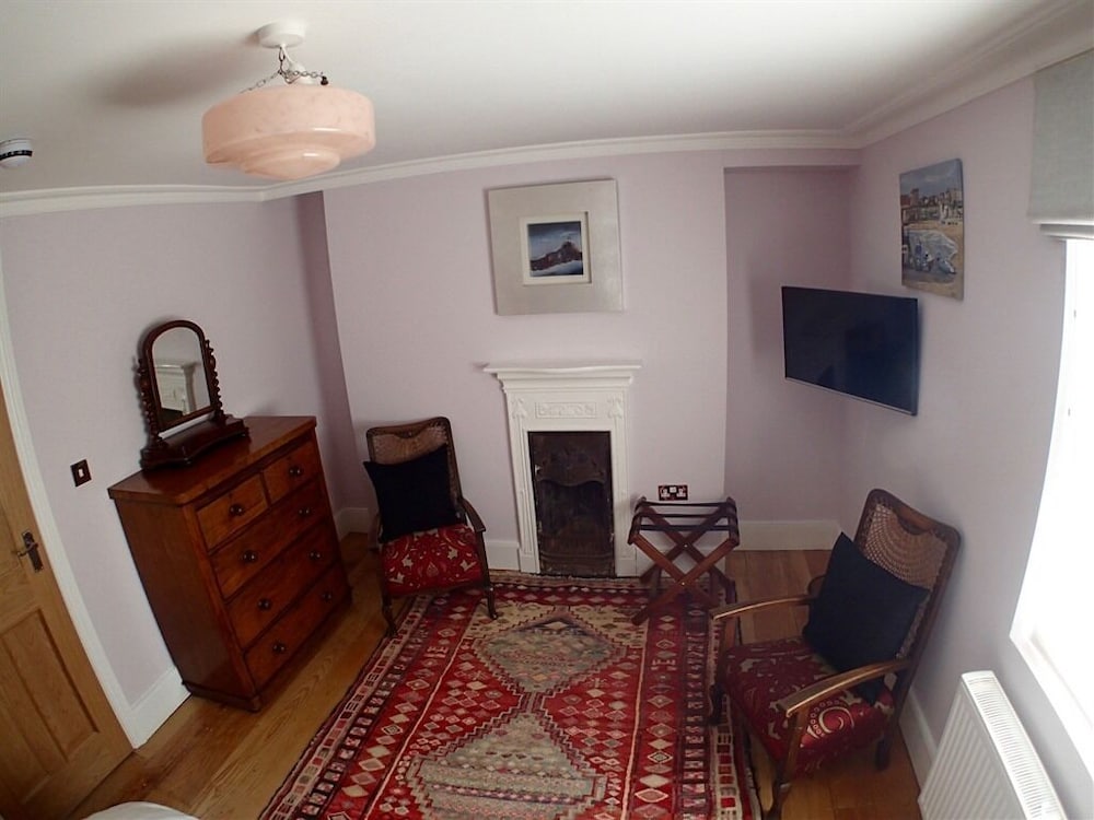Double Room, Ensuite (Room 5) photo 2