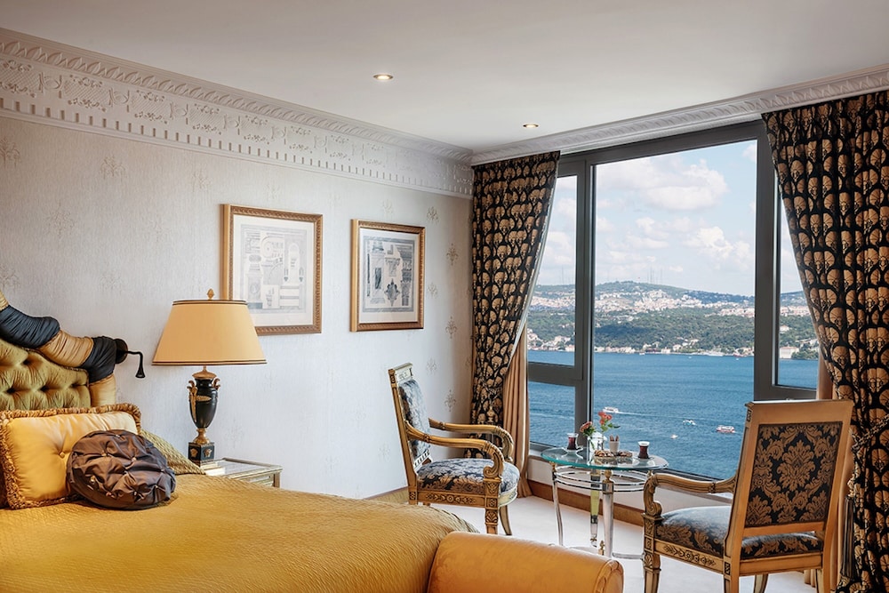Business Suite, Sea View