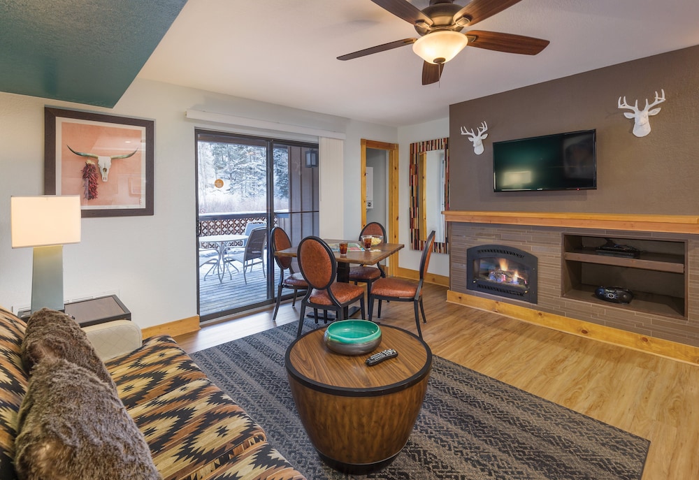 Deluxe Suite, 1 Bedroom, Non Smoking, Kitchen photo 1