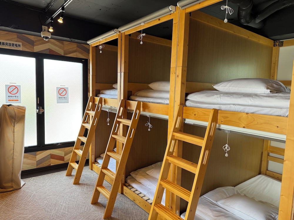 Dormitory Lower Bunk [Mixed Gender Floor] , Non Smoking