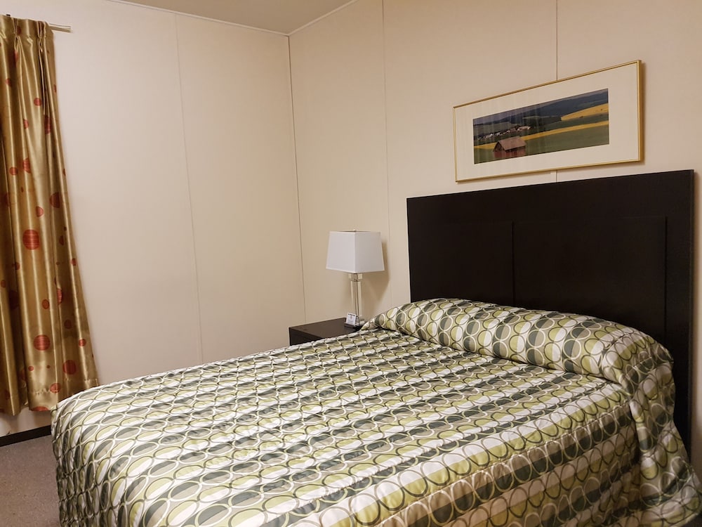 Standard Room, 1 Queen Bed, Kitchenette photo 1