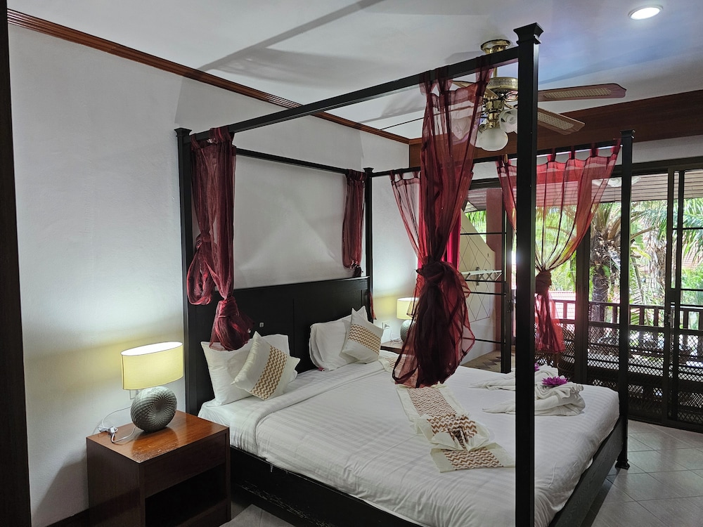 Family Apartment, 3 Bedrooms, Terrace, Pool View - Photo 37