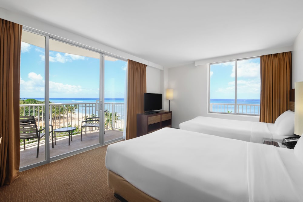 Room, 2 Double Beds, Corner (Ocean Front) - Photo 1
