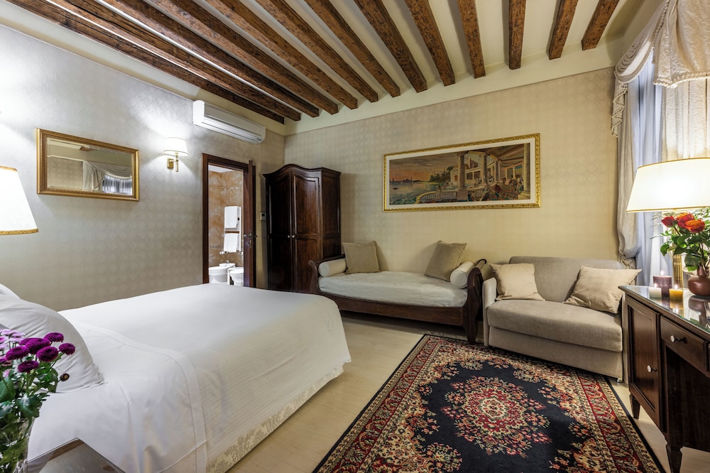 Superior Room photo 1